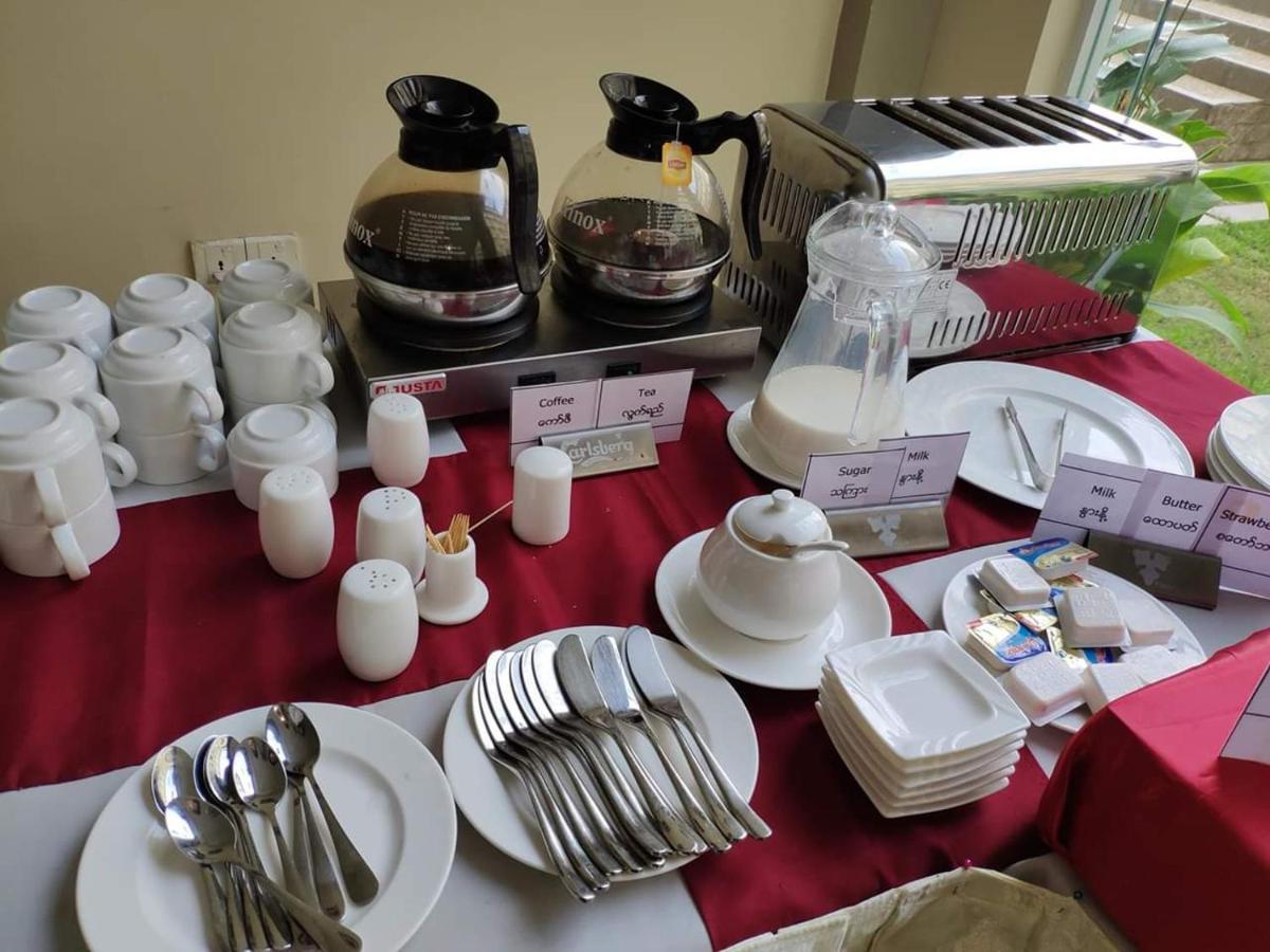 Mandalar May One Hotel Mandalaj Zewnętrze zdjęcie