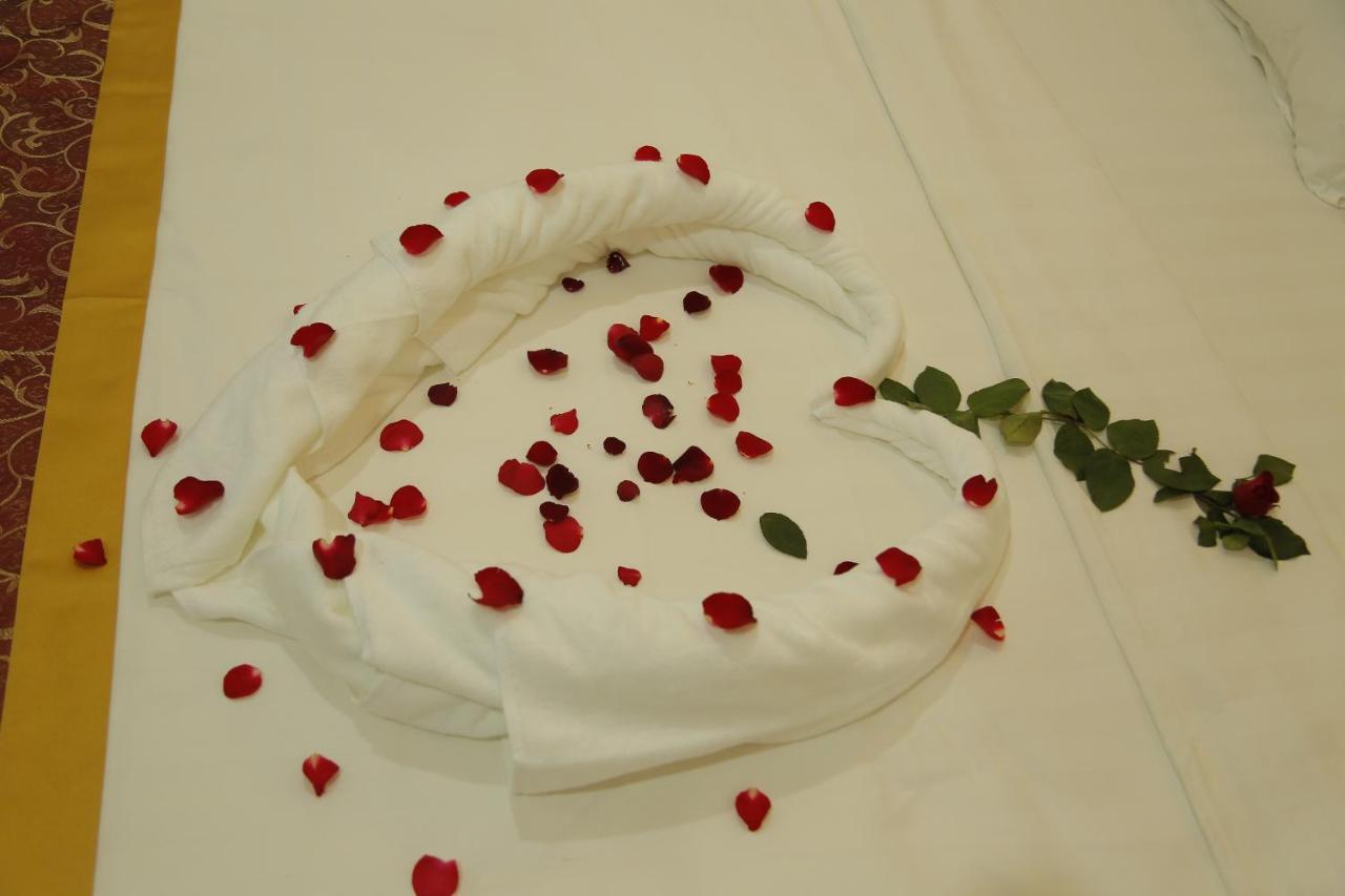 Mandalar May One Hotel Mandalaj Zewnętrze zdjęcie